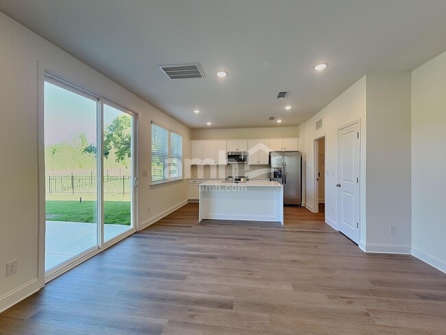 Building Photo - 4007 Williams Pond Rd