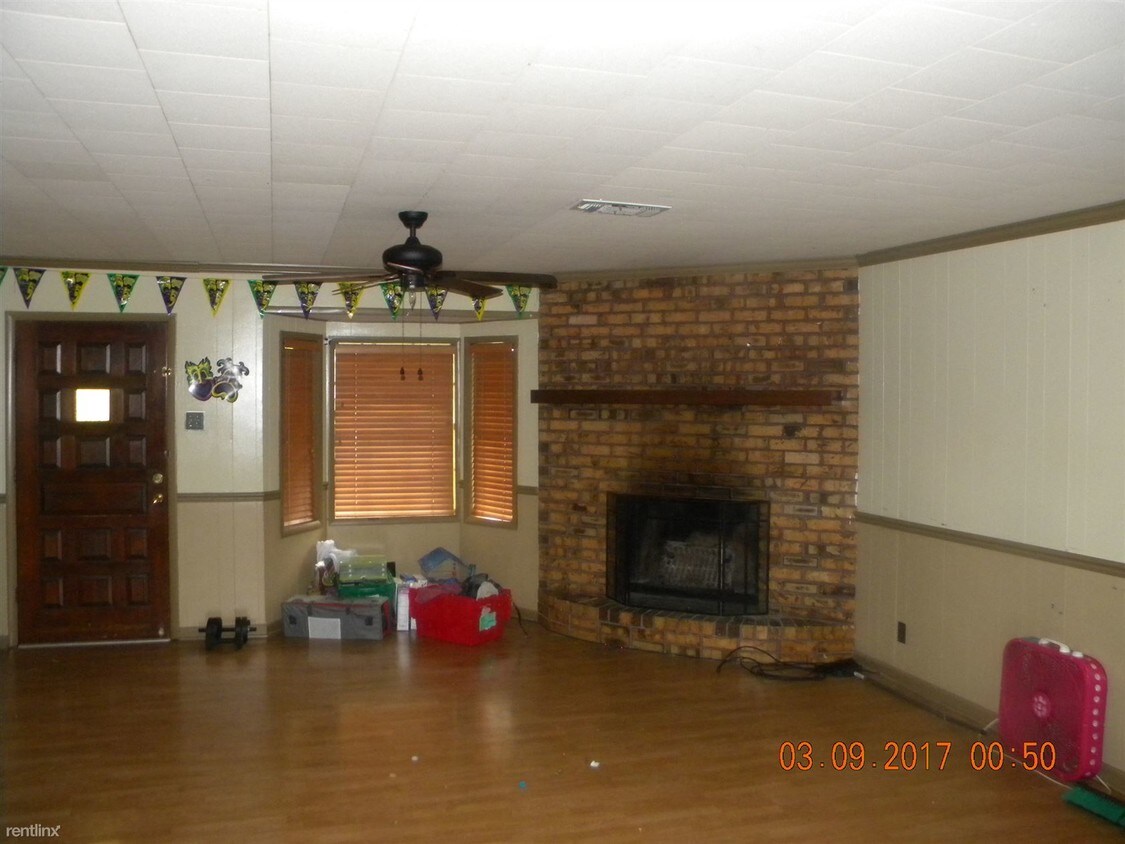 Primary Photo - 2026 Gum St