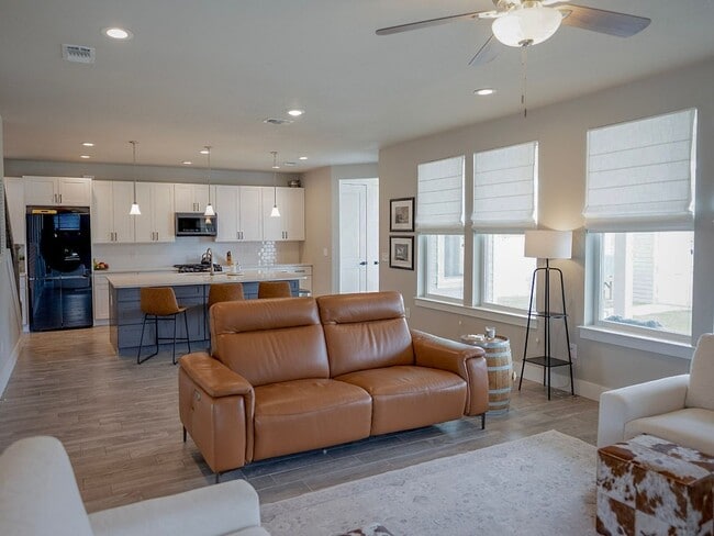 Building Photo - 3 Bedroom Single Family Home in Panama City