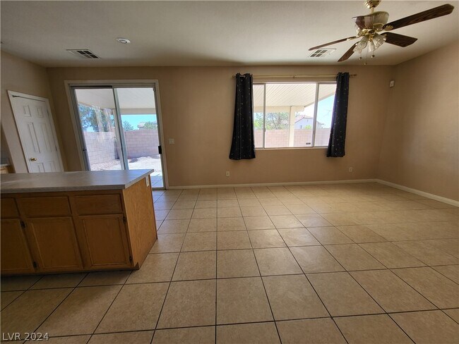 Building Photo - 3208 Lapis Beach Dr