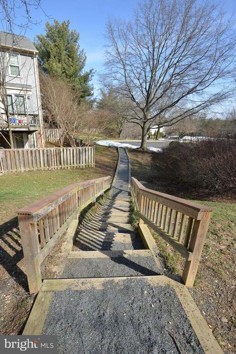 Building Photo - 7811 Harrowgate Cir