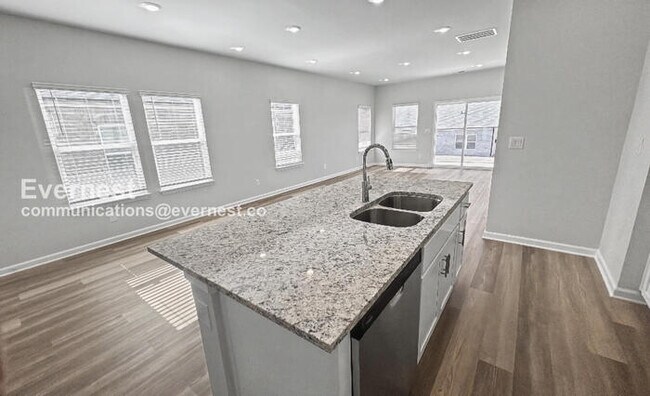 Foto del edificio - 4 Bed/2.5 Bath New Construction Home with Garage / Pet-Friendly / Available Now!