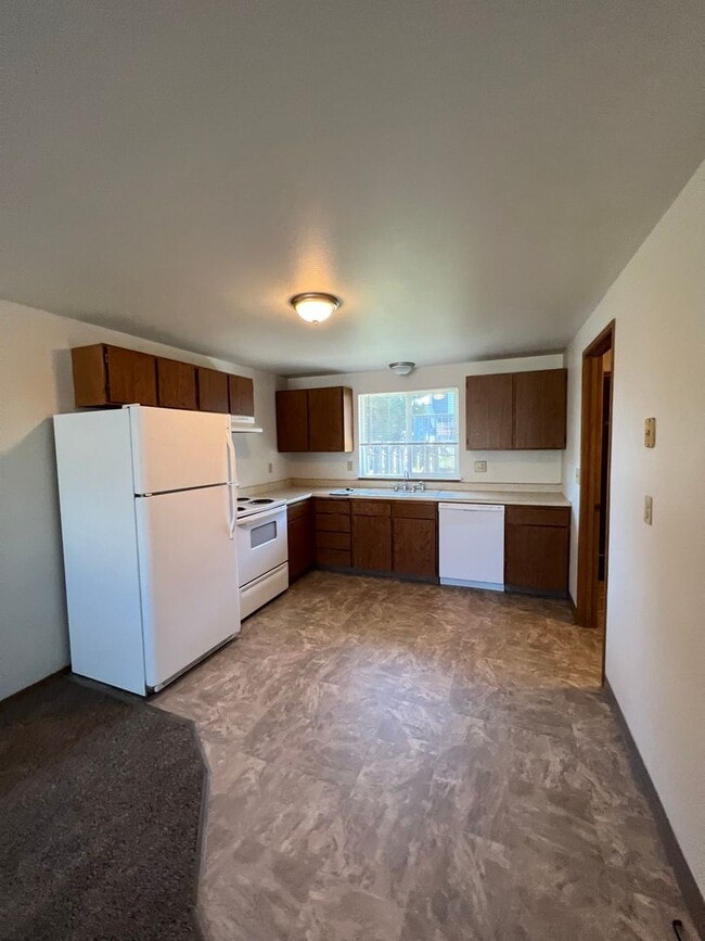 Building Photo - d1317