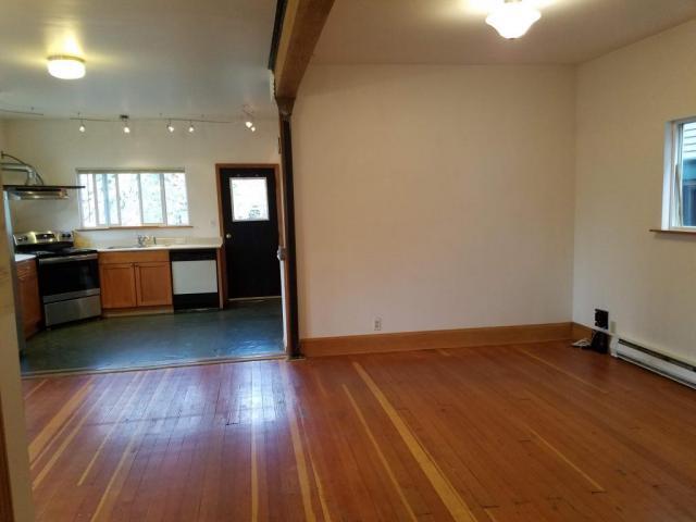 Building Photo - 4 bedroom in Seattle WA 98122