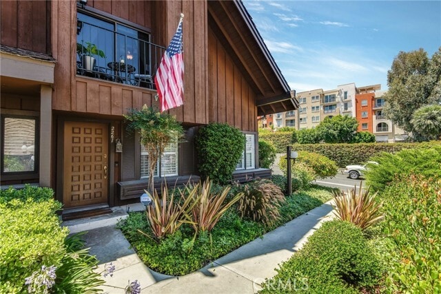 Building Photo - 2261 Stonewood Ct