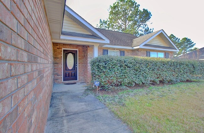 Building Photo - 225 Woolard Way NE