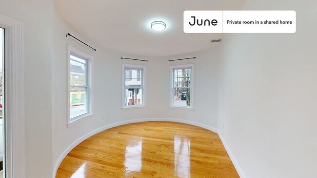 Foto del edificio - Room in Shared 4 bed/2 bath home