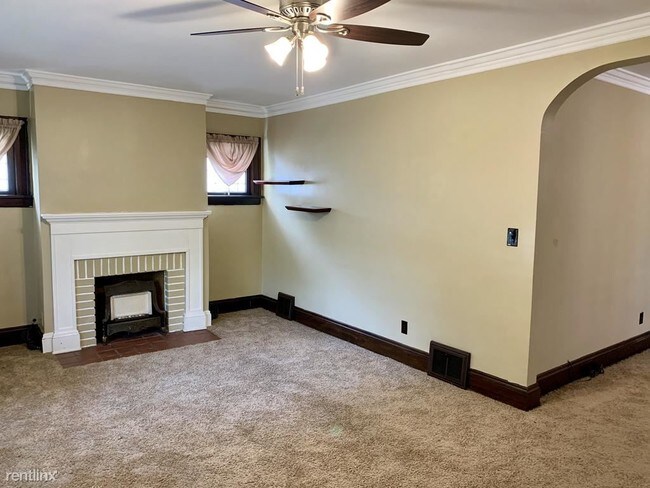 Foto del edificio - 2540 E 124th St