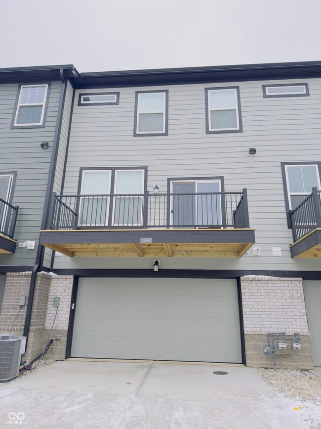 Building Photo - 4906 Gilet Dr