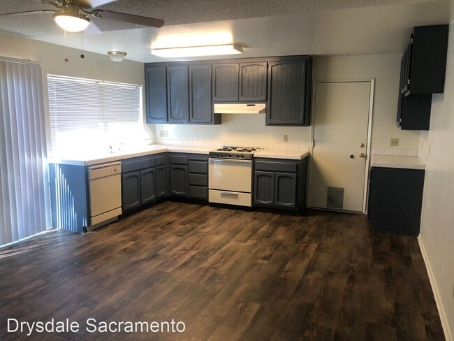 Building Photo - 3 br, 2 bath House - 7013 Halesworth Ct.