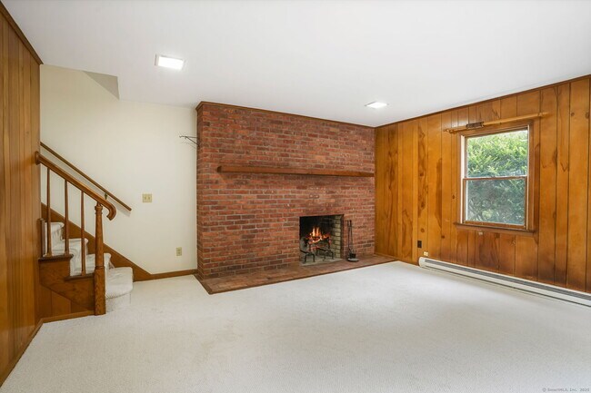 Foto del edificio - 35 Deacon Abbott Rd