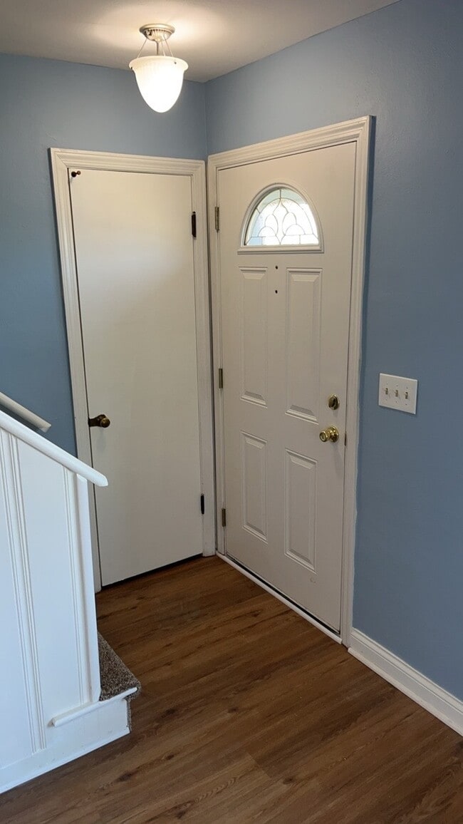 Building Photo - 4230 Reading Rd