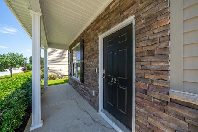 Building Photo - 321 Patrick Dr