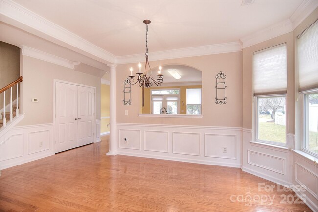 Foto del edificio - 9420 Rosewood Meadow Ln