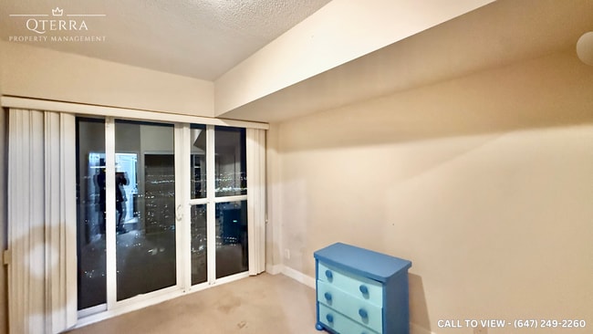 Building Photo - 60 Absolute Av