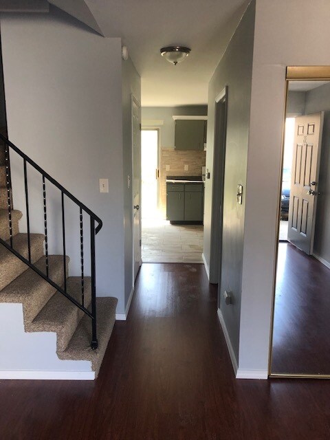 Living Room - 33 Fordyce Mnr