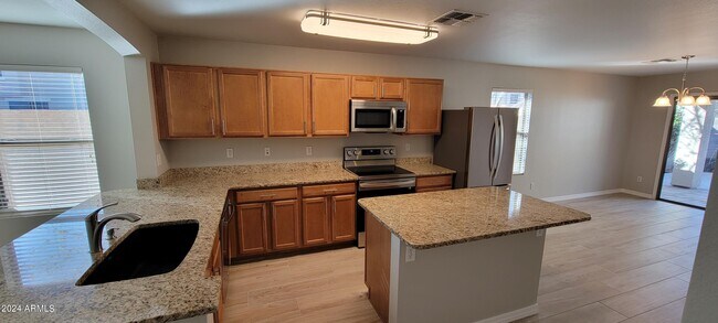 Foto del edificio - 1278 Clifton Ave