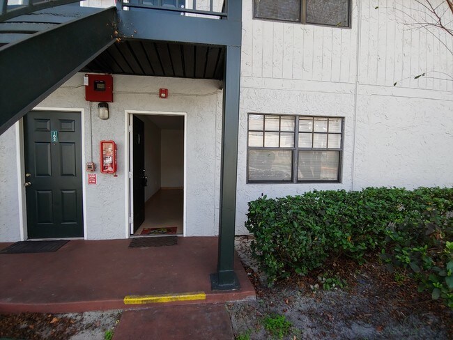 Building Photo - 203 Pine Violet Ct