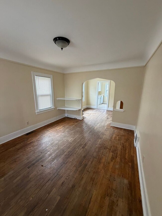 Foto del edificio - 2 Bed / 1 Bath House for Rent — Lansing, MI