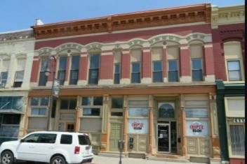 Primary Photo - 525 S Main St