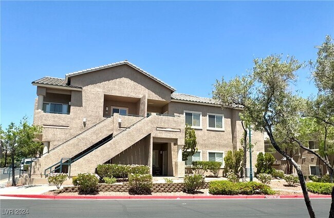 Building Photo - 2052 Turquoise Ridge St