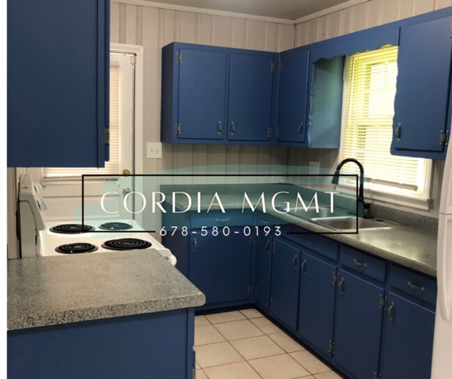 Foto del edificio - Beautiful Brick Home with Space! - Mableton is Ready