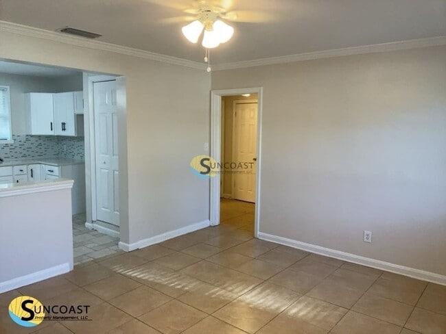 Building Photo - 3721 Colebrooke Dr
