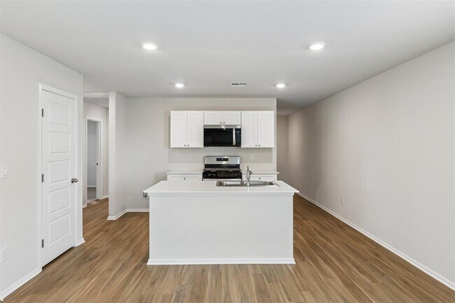 Foto del edificio - 8812 SW 31st St
