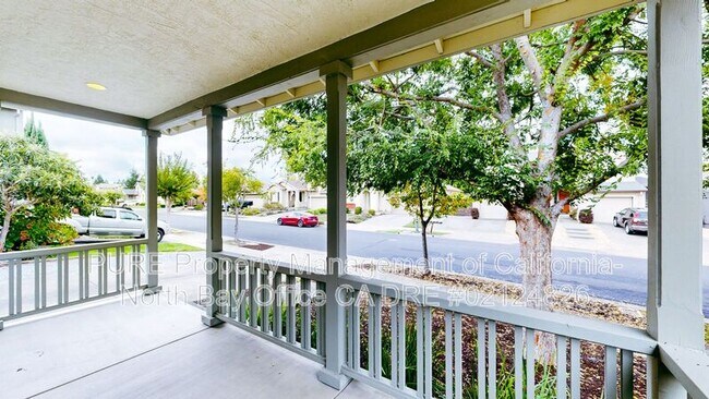 Building Photo - 181 Decanter Cir