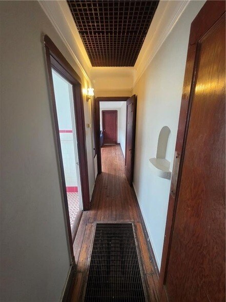 Foto del edificio - 2520 Leonidas St