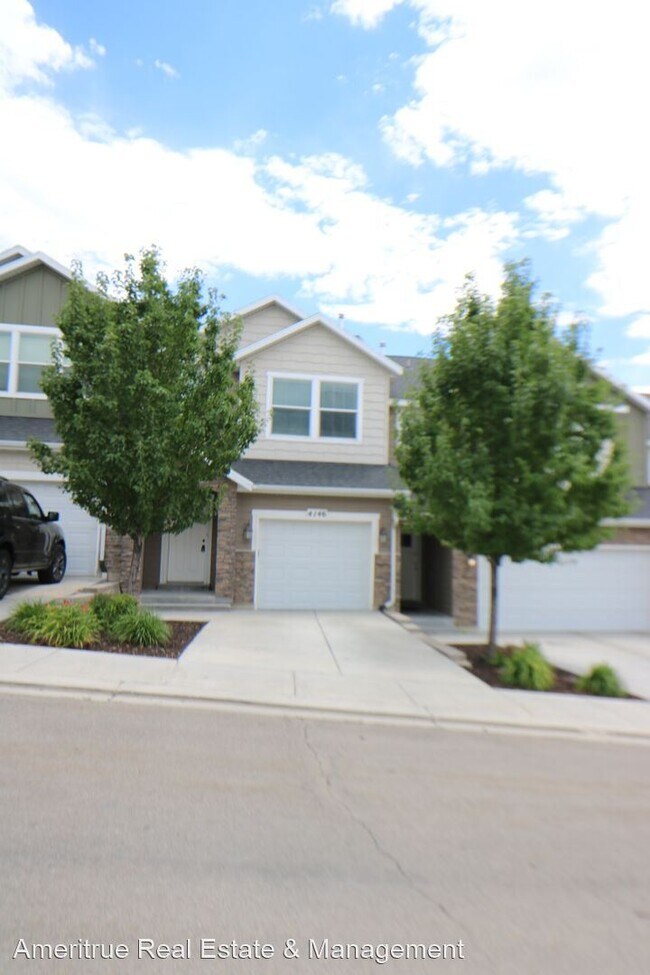 Foto del edificio - 3 br, 3.5 bath House - 4146 Cresthaven Lane