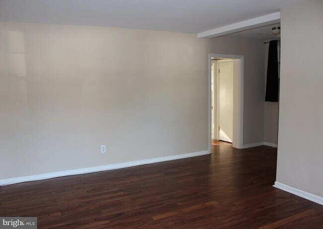 Foto del edificio - 5106 Columbia Pike