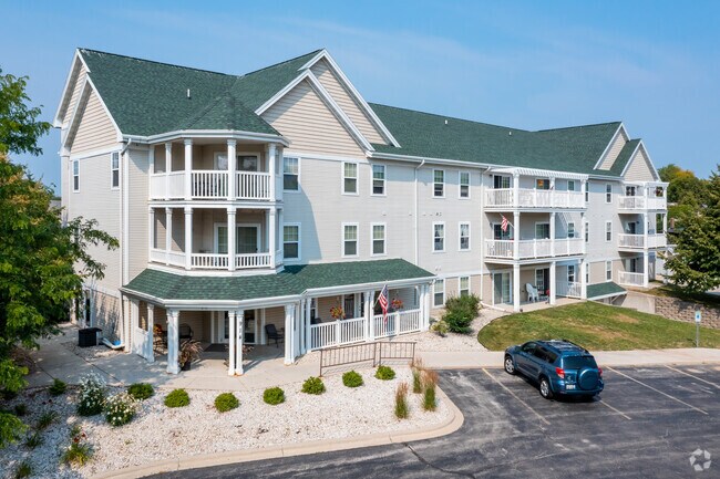 Foto del edificio - Waterview of Sheboygan Senior Apartments