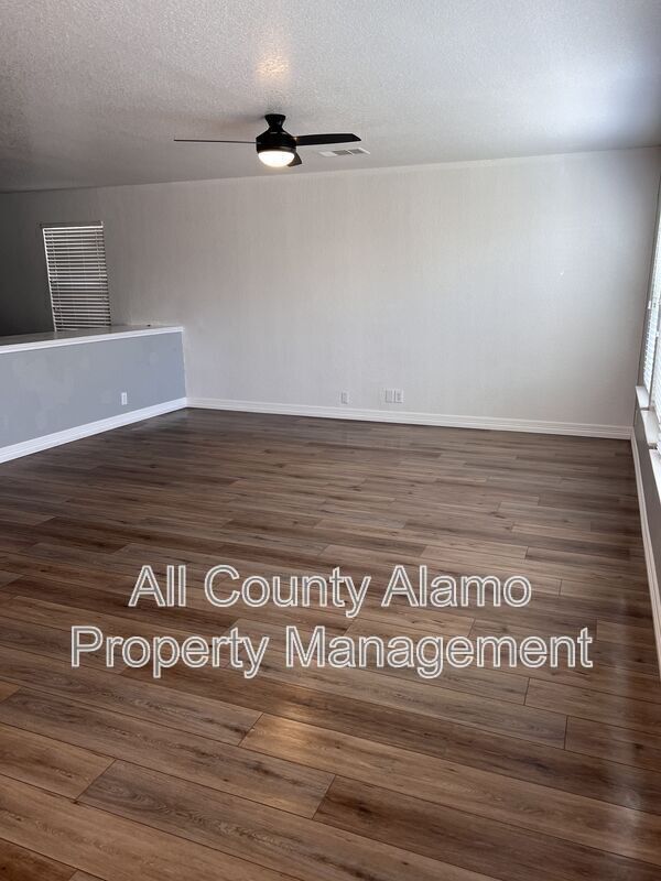 Building Photo - 7431 Cedar Farm