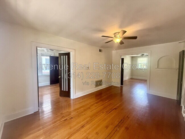 Foto del edificio - 7369 Delmar Blvd