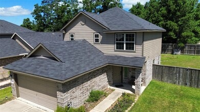 Building Photo - 1352 Winding Willow Dr