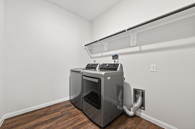 Foto del edificio - 3903 Giorgio Pastel Pl