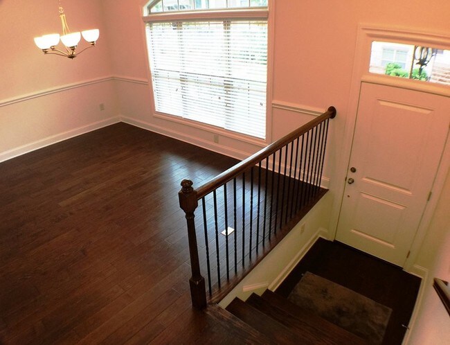 Foto del edificio - 7850 Willoughby Ct