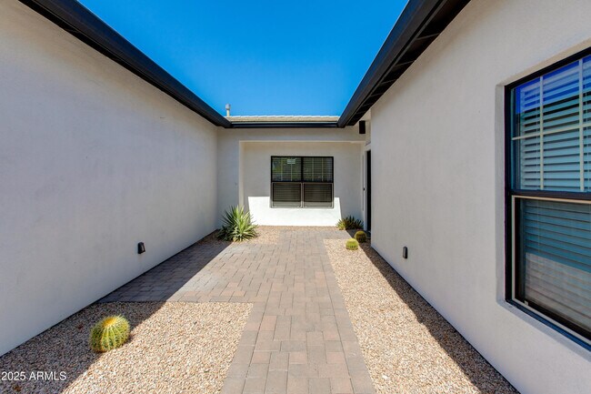 Foto del edificio - 4110 N 47th St