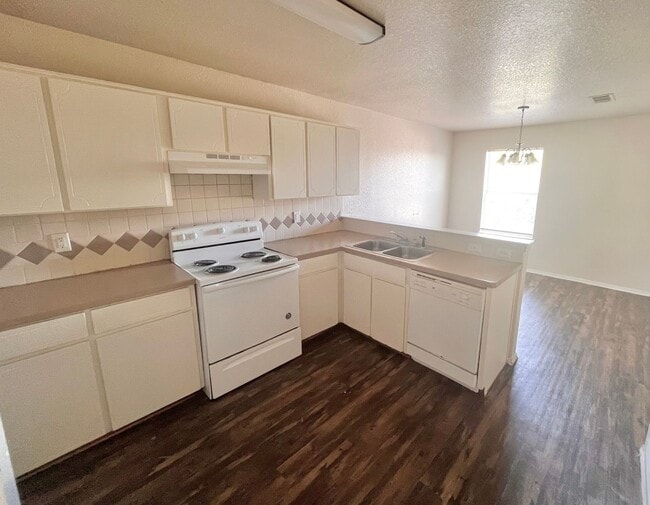 Building Photo - NEW IN MANAGEMENT - AVAILABLE NOW! SECTION 8 ACCEPTED