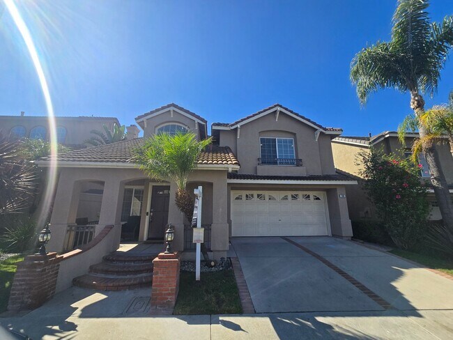 Building Photo - $500 OFF FIRST MONTH'S RENT! 4 Bed 2.5 Bat...
