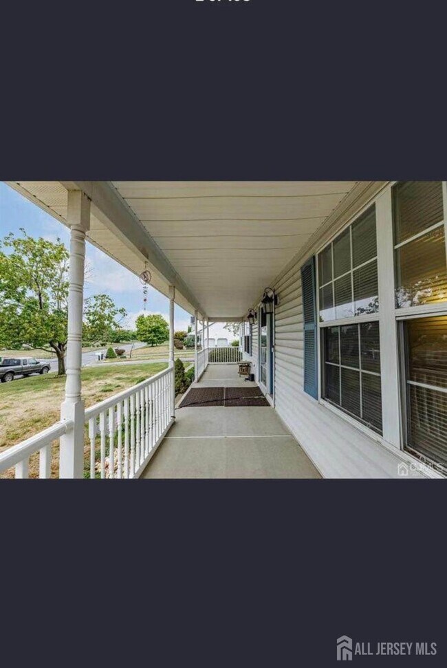 Foto del edificio - 5 Gunther Loop