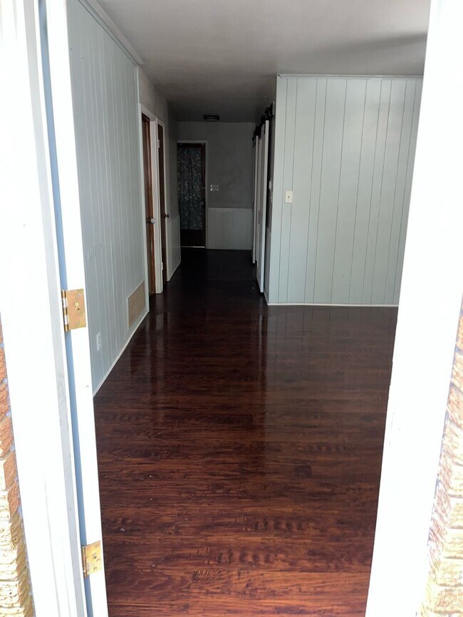 Foto del edificio - 1030 Manor Pl