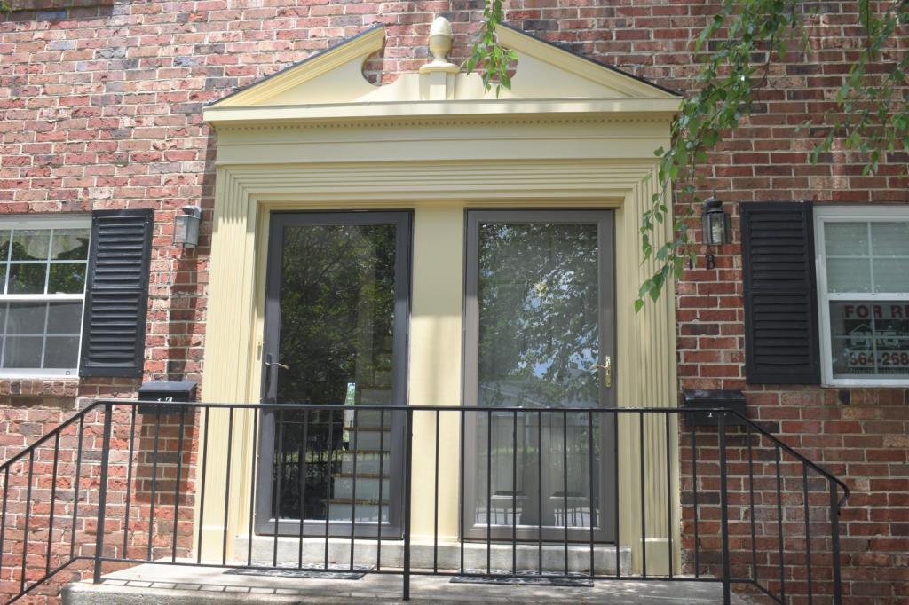 Primary Photo - 2530 E North St #1B