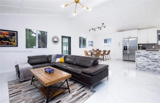 4523 SW 26th Terrace - 4