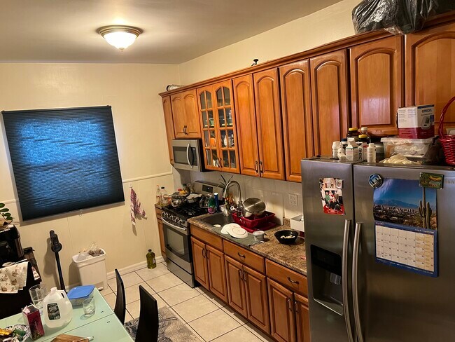 Foto del edificio - 2466 E 21st St