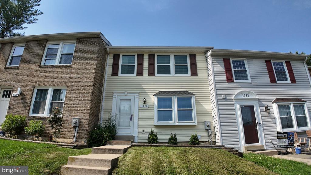 Primary Photo - 1721 Springhouse Ct