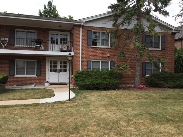 Primary Photo - 2822 Dundee Rd