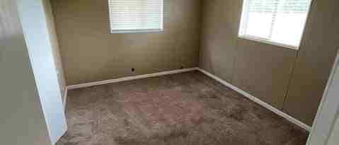 Building Photo - 230 Roberts Ave