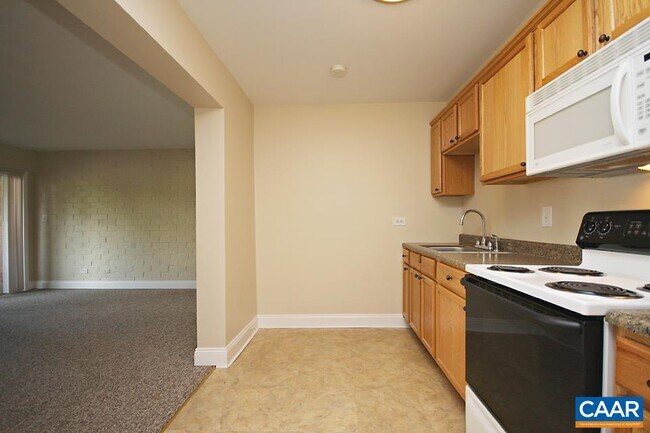 Foto del edificio - 1800 Jefferson Park Ave